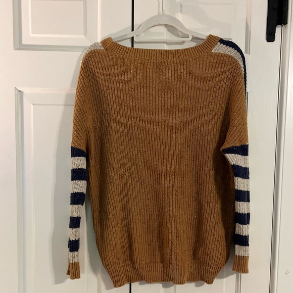 Roxy sweater - Picture 2 of 2